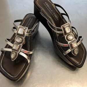 Donald Pliner Sandals Sz 9.5